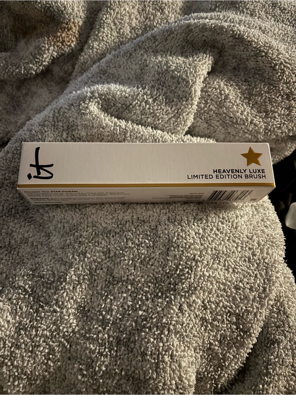 IT cosmetics limited edition brush